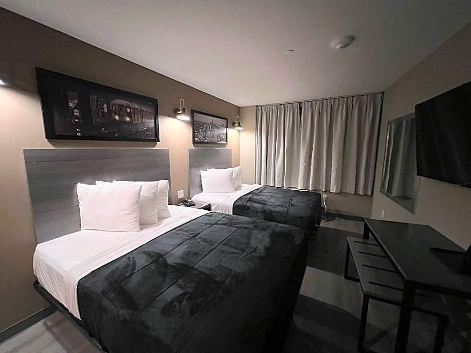 Liv Bronx Hotel 3*
