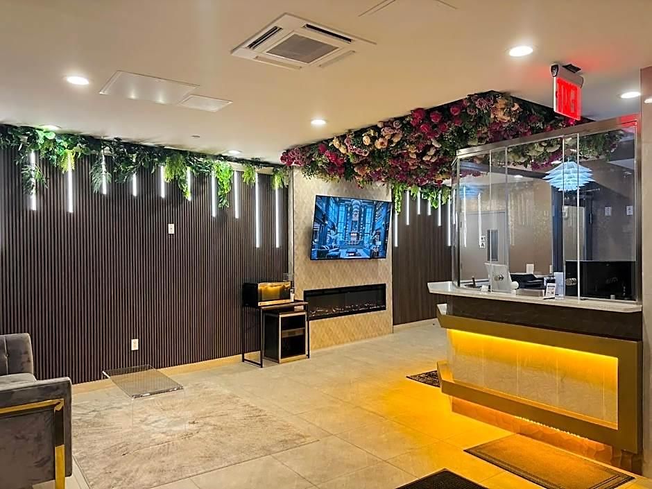 Hotel Liv Bronx Grand Opening 4*
