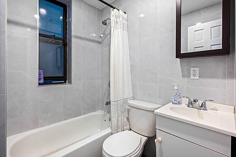 Pinky Pinky 2 Bedroom Hotel 3*