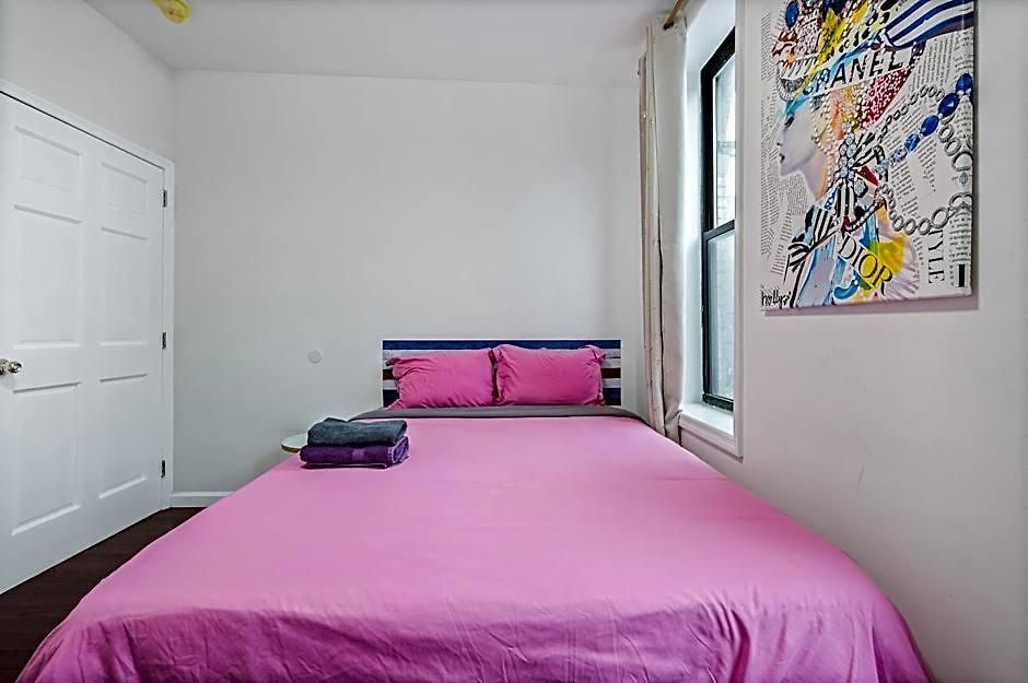 Pinky Pinky 2 Bedroom Hotel New York