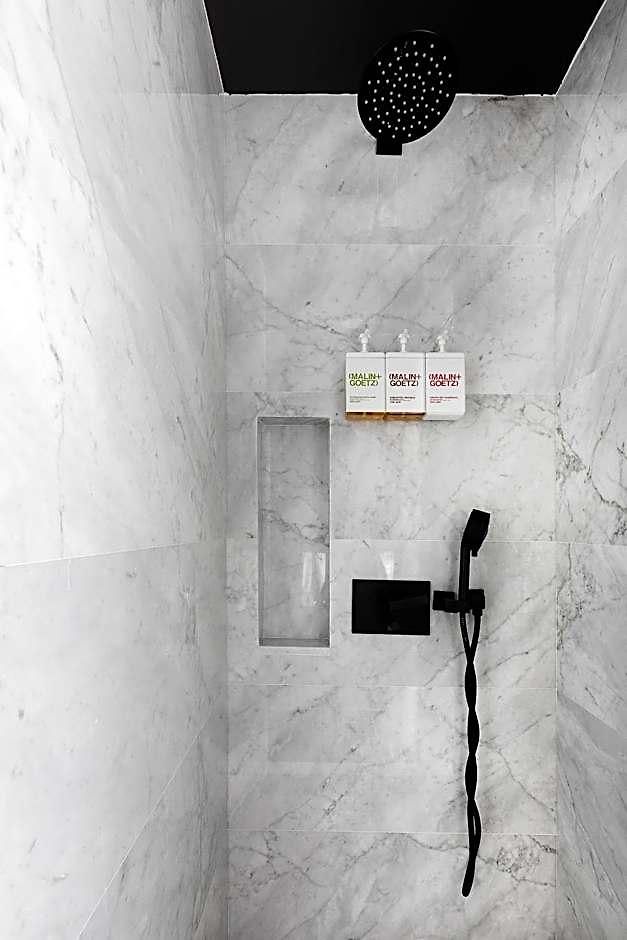Placemakr Street 4* New York