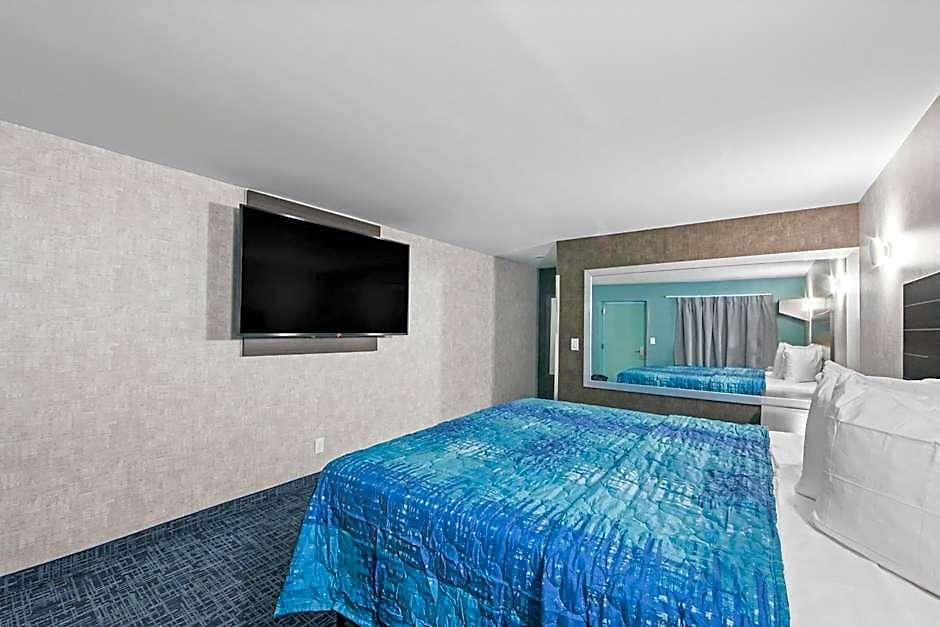 Opus Bronx Hotel 2*