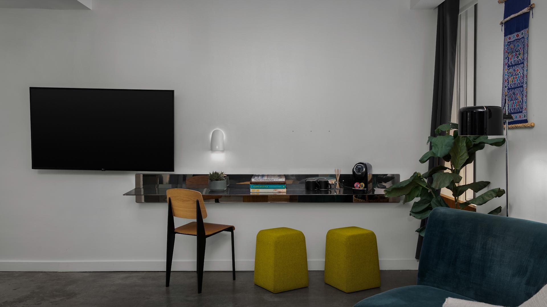 Alameda, Highline Hotel 4*