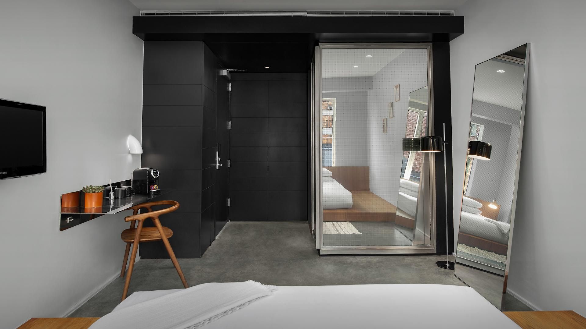Alameda, Highline Hotel
