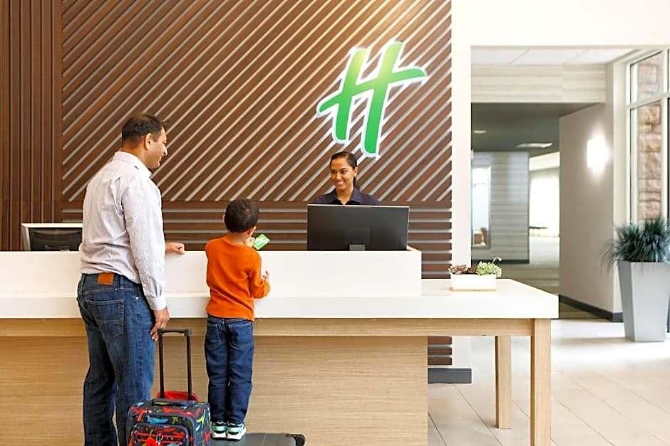 Hotel Lic - La Guardia West 3*