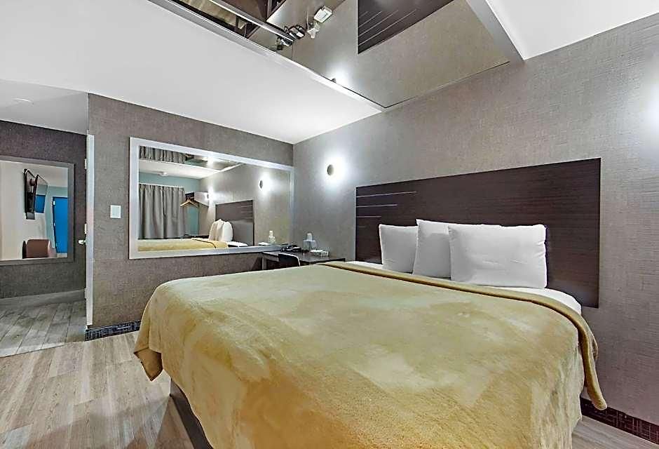 Hotel Opus Bronx