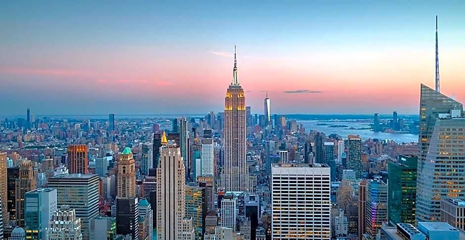 Massive 1br W Private Patio In Upper East Side Hotel New York