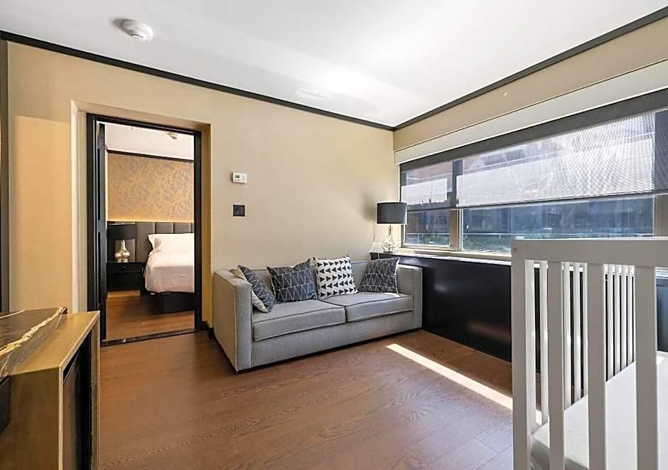 Hotel Hudson Yards 3*