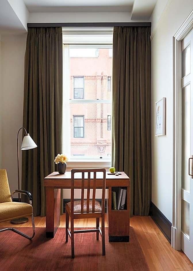 Nine Orchard Hotel 4*