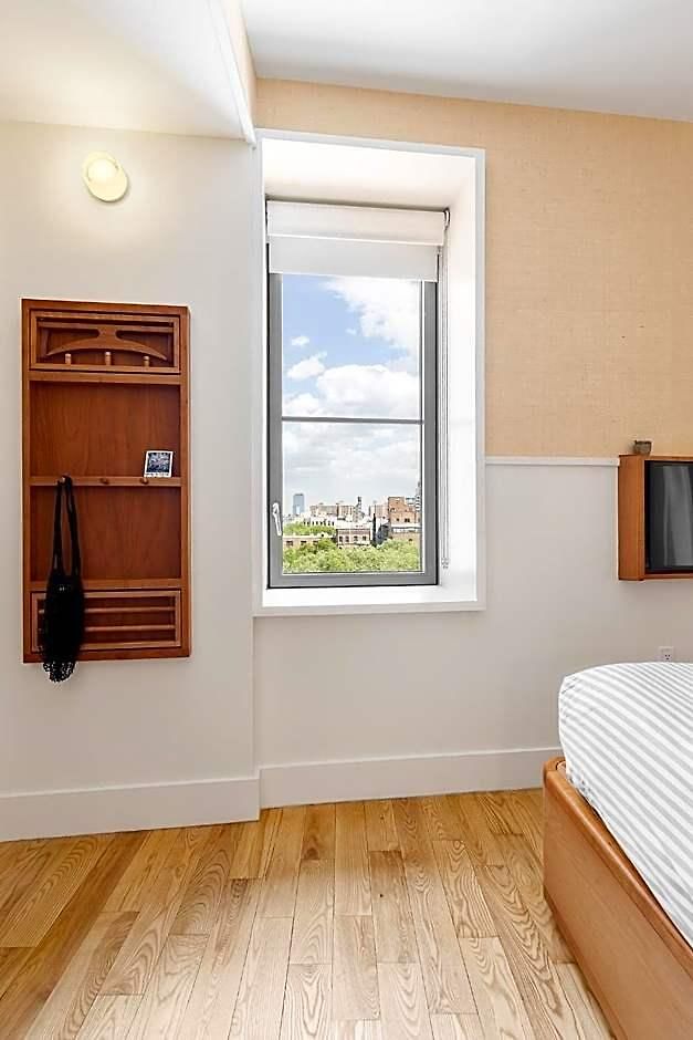 Hotel Untitled At 3 Freeman Alley New York