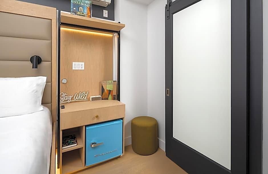 Little Charlie Hotel 4*