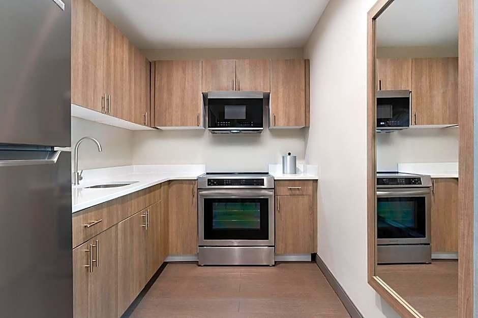 Hotel Express & Bronx - Barnabas Area By Ihg