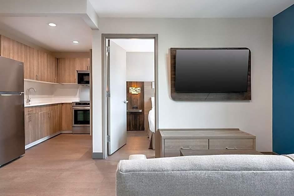 Express & Bronx - Barnabas Area By Ihg New York