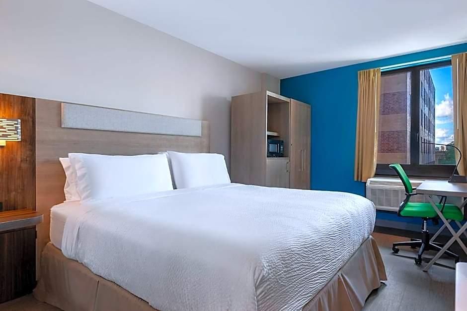 Express & Bronx - Barnabas Area By Ihg Hotel