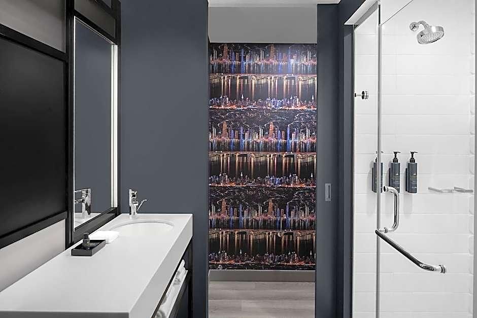 Aloft By Marriott Chelsea Hotel New York