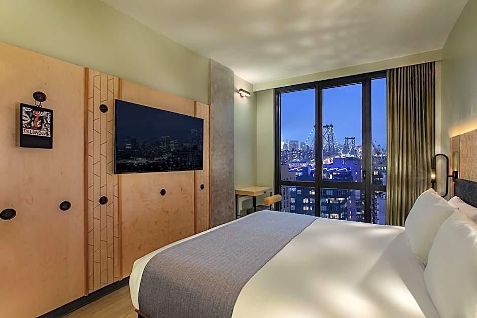 Moxy Brooklyn Williamsburg 3*