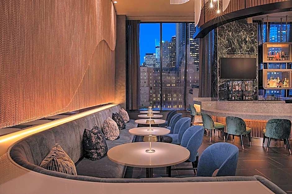 Hilton Times Square 4*