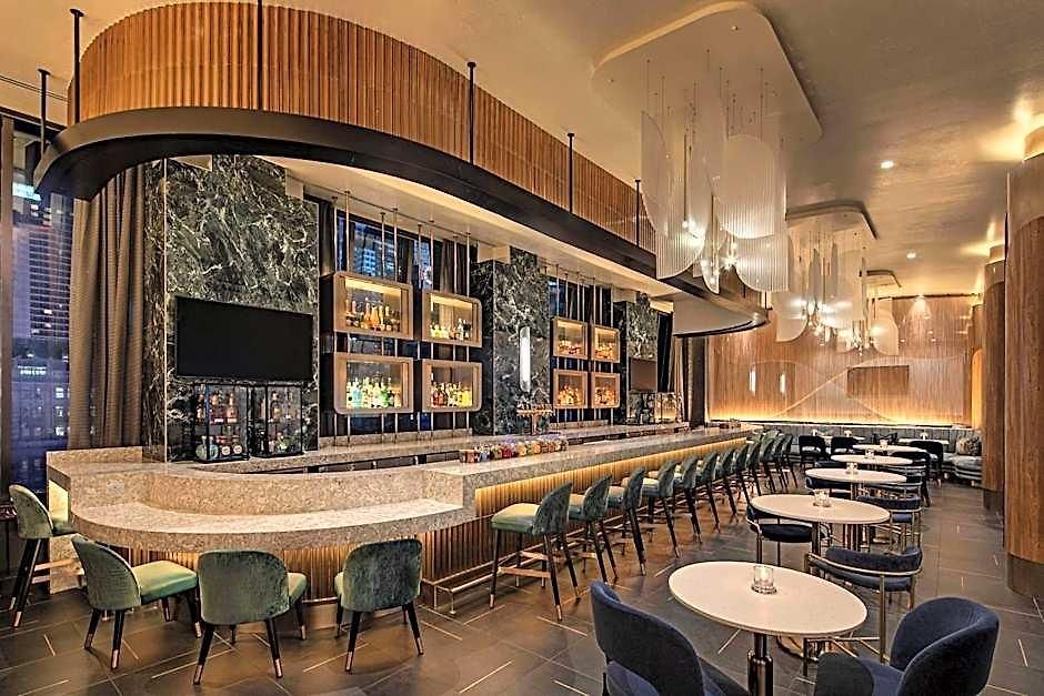 Hilton Times Square 4*