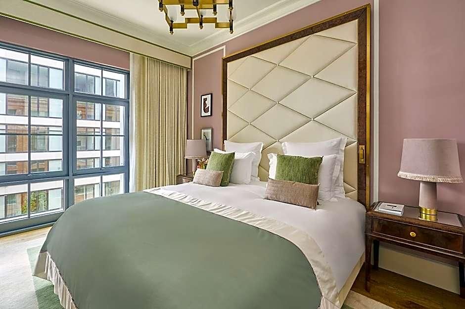 Fouquet's Hotel 5*