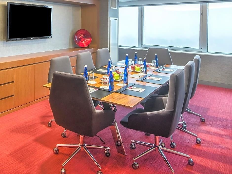 Hotel Crowne Plaza Jfk Airport City, An Ihg 4*