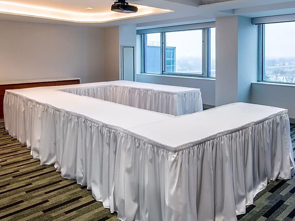 Crowne Plaza Jfk Airport City, An Ihg