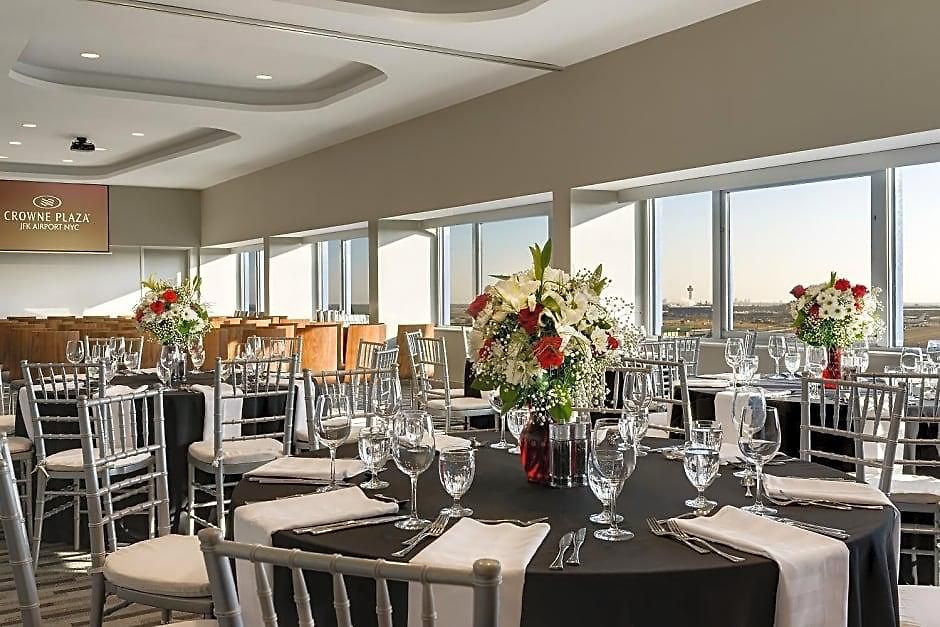Crowne Plaza Jfk Airport City, An Ihg 4*