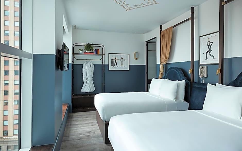 Hotel Civilian 4*