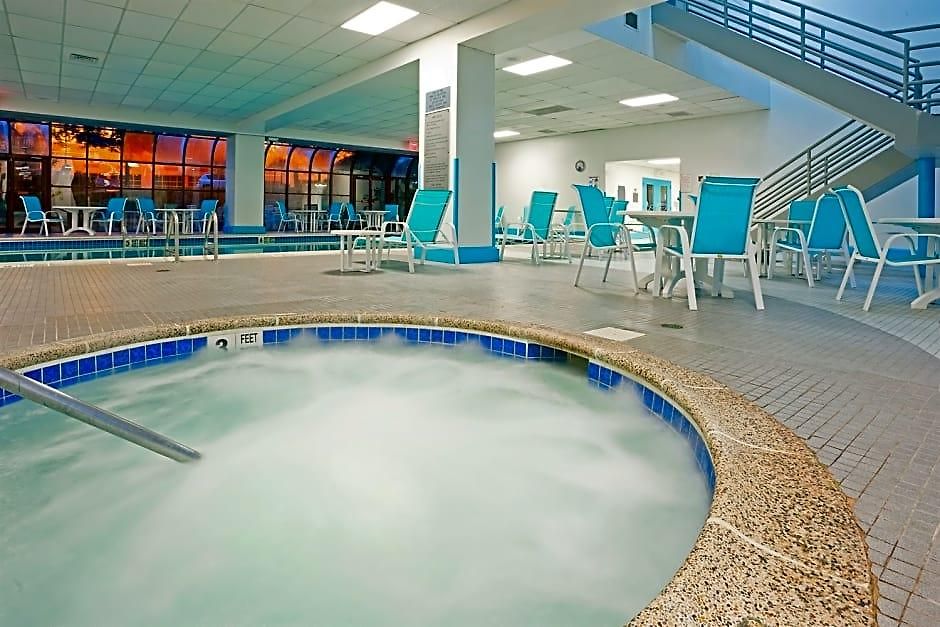 Hotel Doubletree By Hilton New York-laguardia