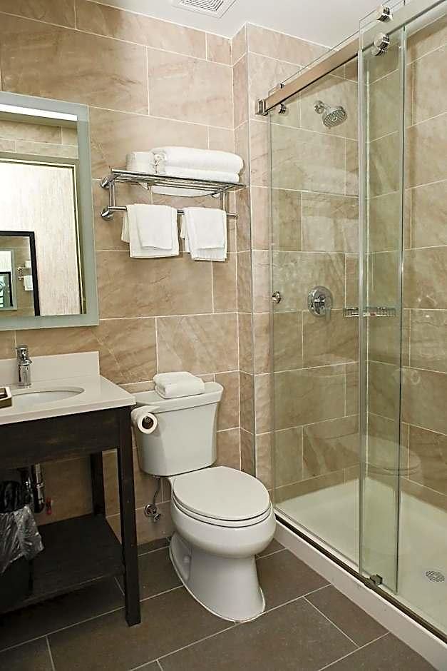 Days By Wyndham Bronx Nyc Hotel 3*