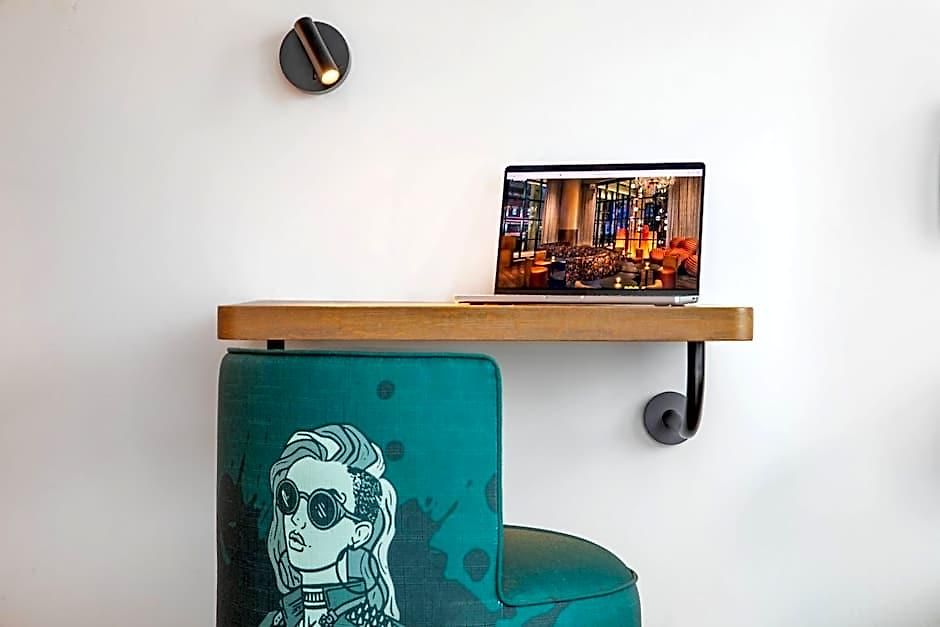 Hotel Moxy Nyc Lower East Side