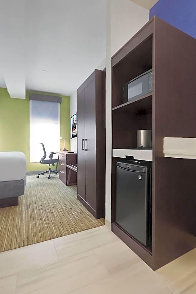 1200 Hotel 3*