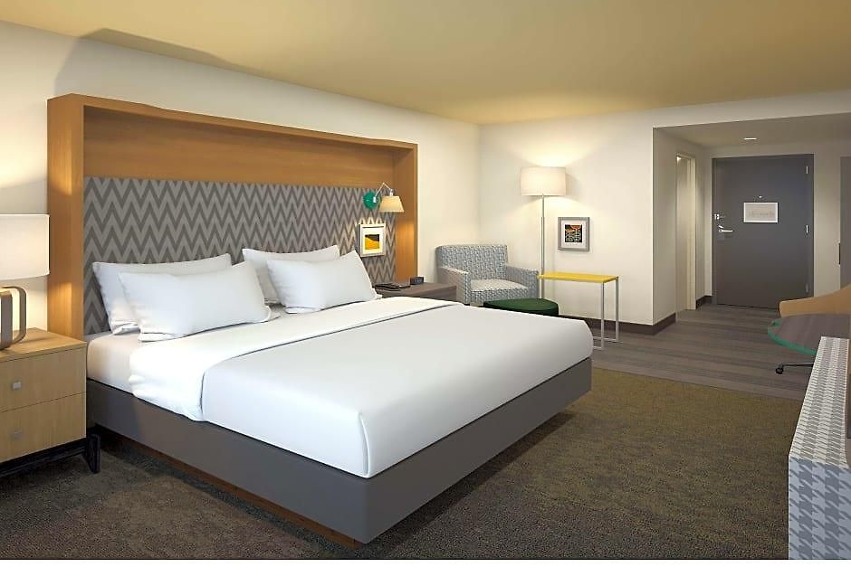 Hotel Lic - La Guardia West 3*