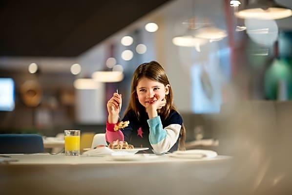 Lic - La Guardia West 3* New York