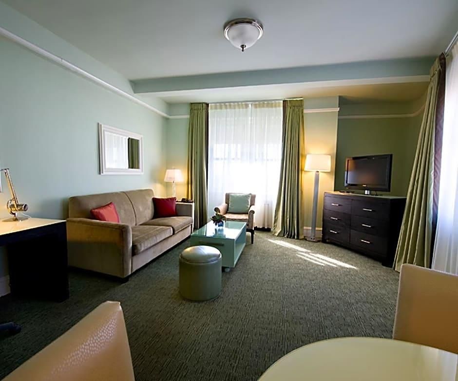Beacon 4*