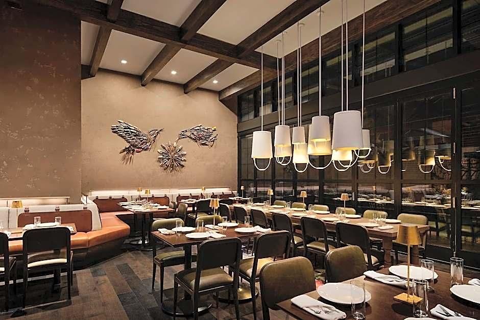 Renaissance Chelsea Hotel 4*