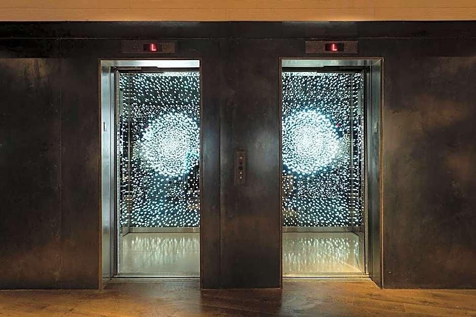 Moxy Nyc East Village Hotel New York