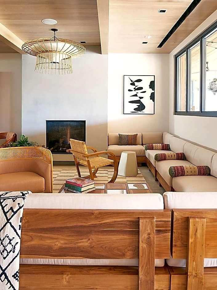 The Rockaway Hotel 4*