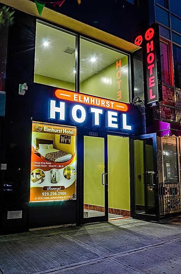 Hotel Elmhurst 3*