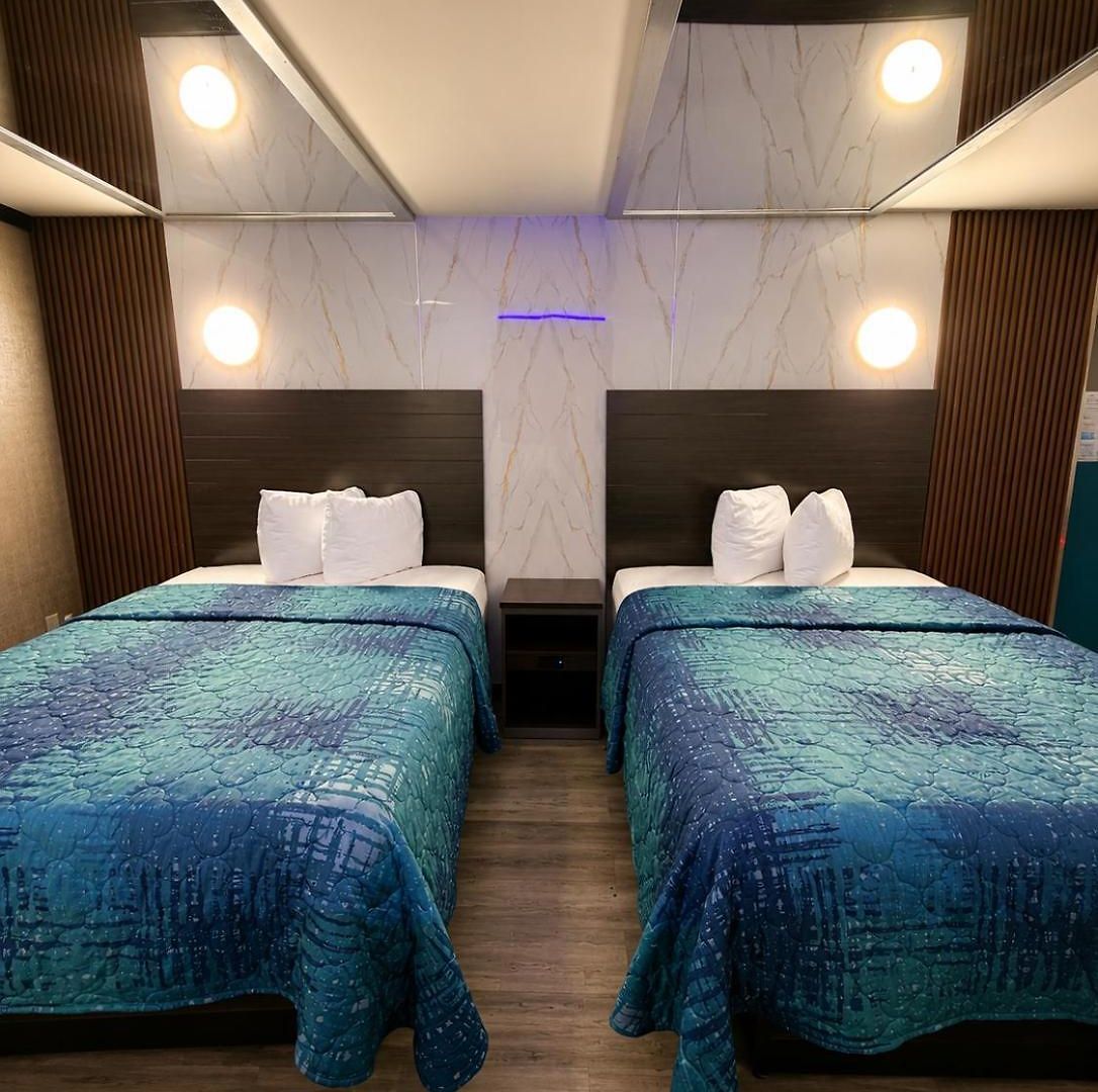 Opus Bronx Near Bay Plaza Mall 3* New York