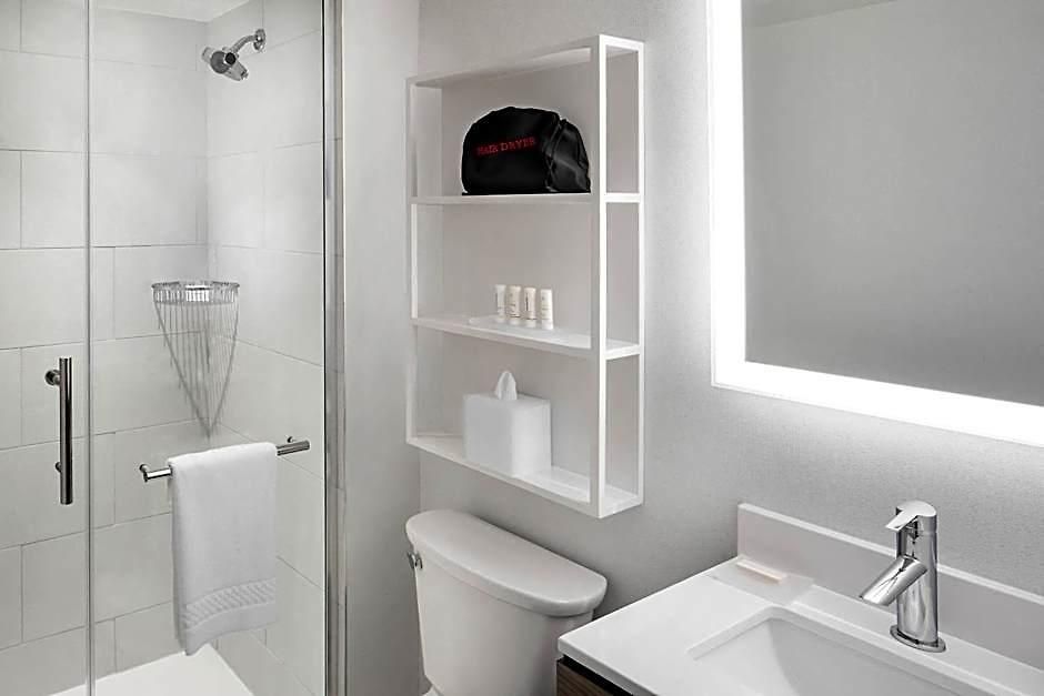 Fairfield & By Marriott Manhattan/times Square South Hotel New York
