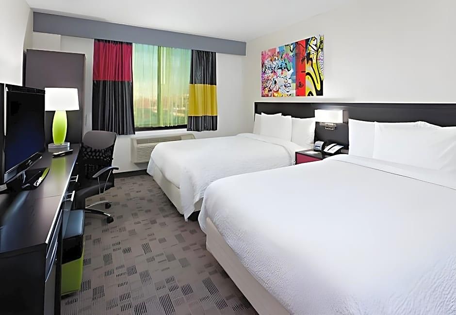 Hotel Fairfield & By Marriott Queens/queensboro Bridge