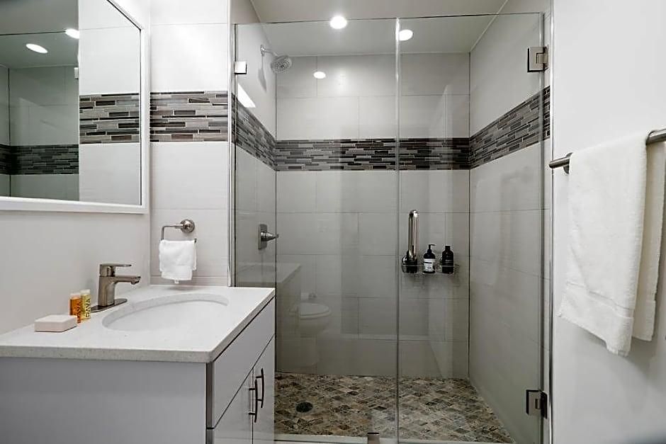 138 Bowery Hotel 4*