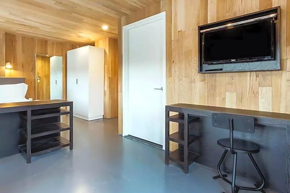 Gowanus & Yard Hotel 3*