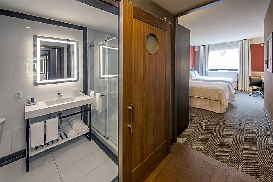 Four Points By Sheraton Manhattan Midtown West Hotel