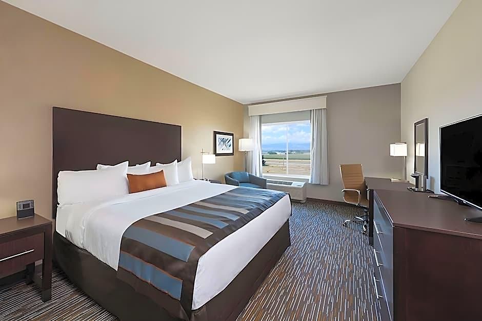 Hotel Wingate By Wyndham Jfk Airport, Far Rockaway Ny