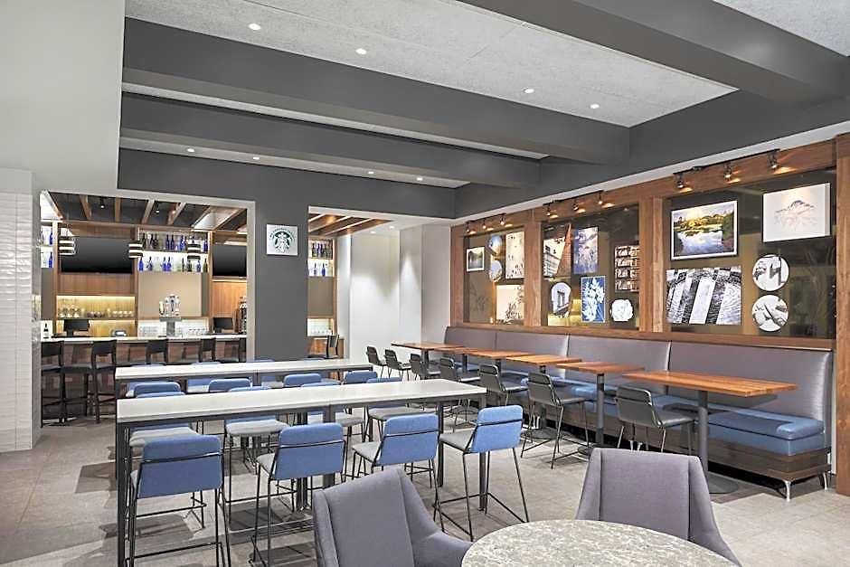 Hyatt Place - Times Square 4*