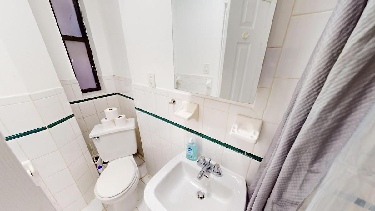 Close To Park, Lenox Hill & Ny Presbyterian Apartment