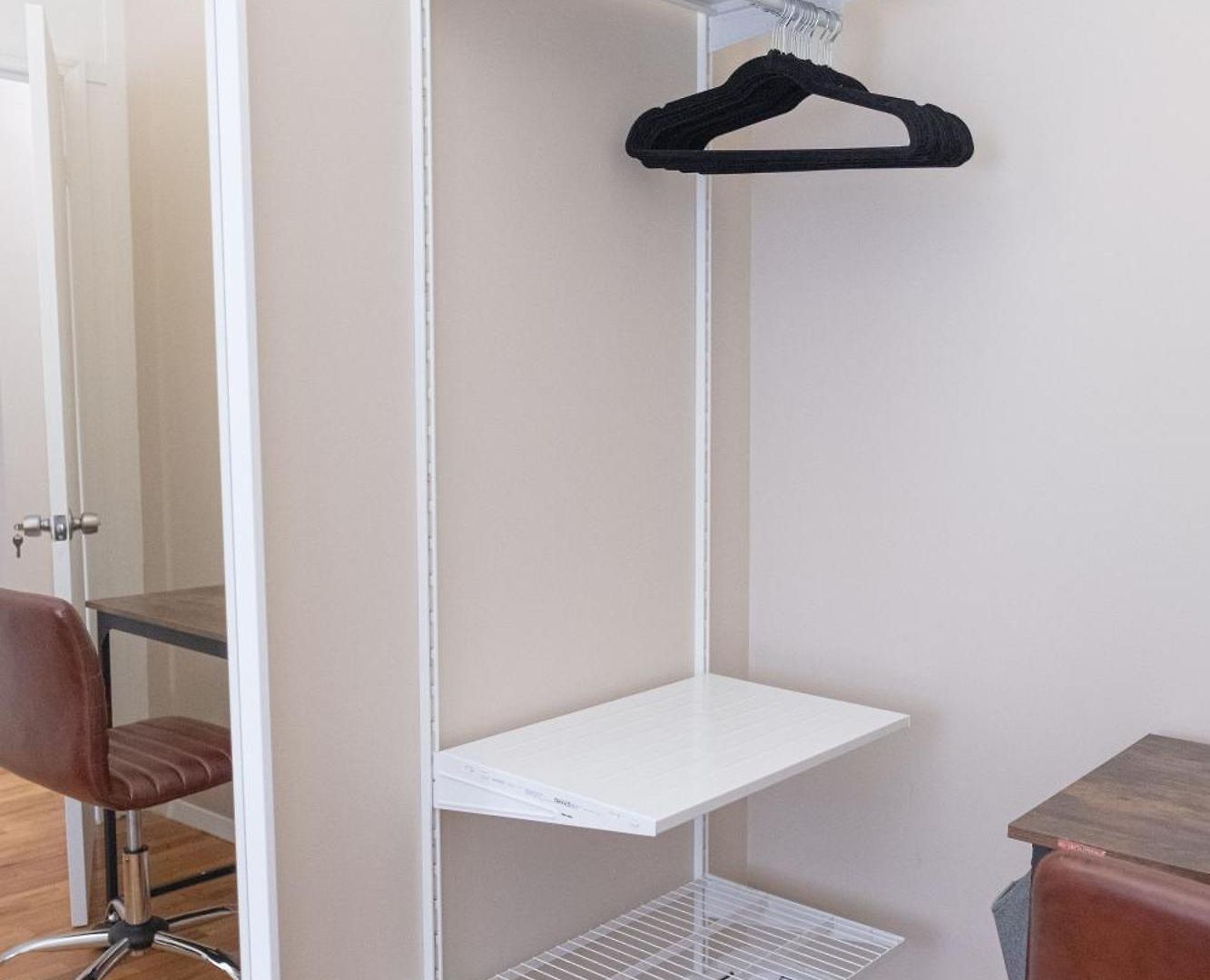 Sunlit 2br Park North Elevator & Laundry *