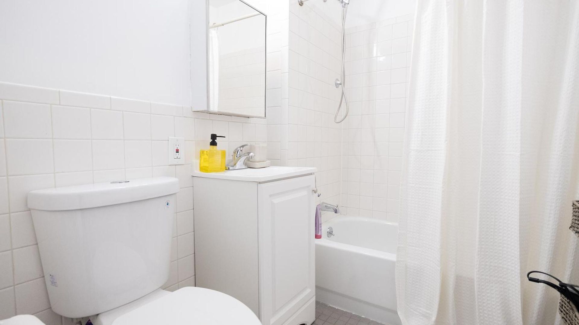 Sunlit 2br Park North Elevator & Laundry * New York