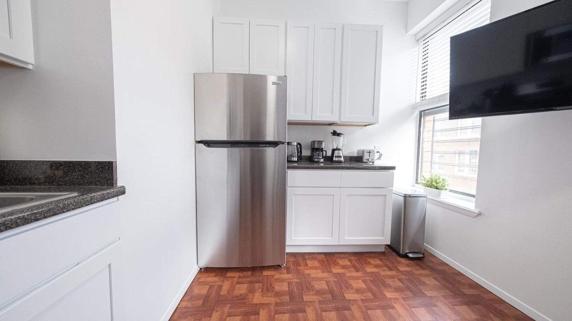 Sunlit 2br Park North Elevator & Laundry * New York